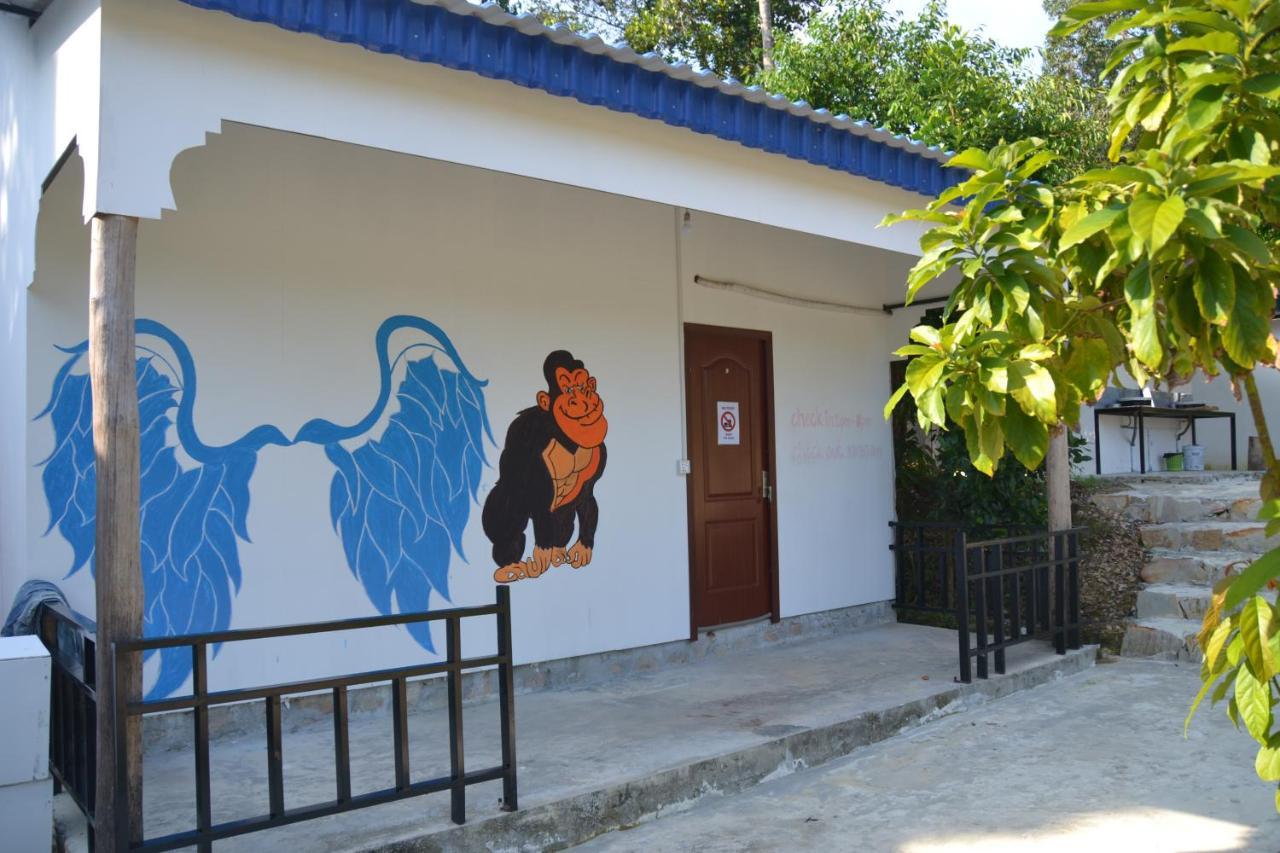 Fat Monkey Hostel Kaoh Touch ภายนอก รูปภาพ